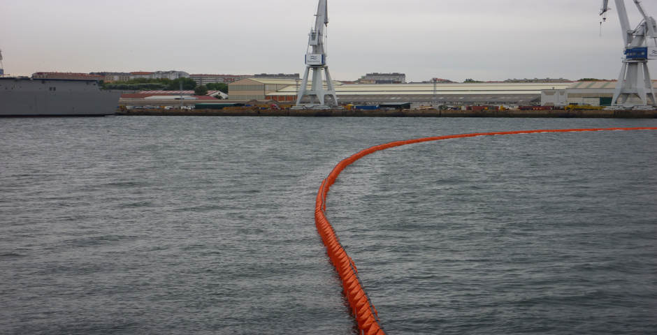 Barrage haute mer Canarie Antipollution - Vue 1