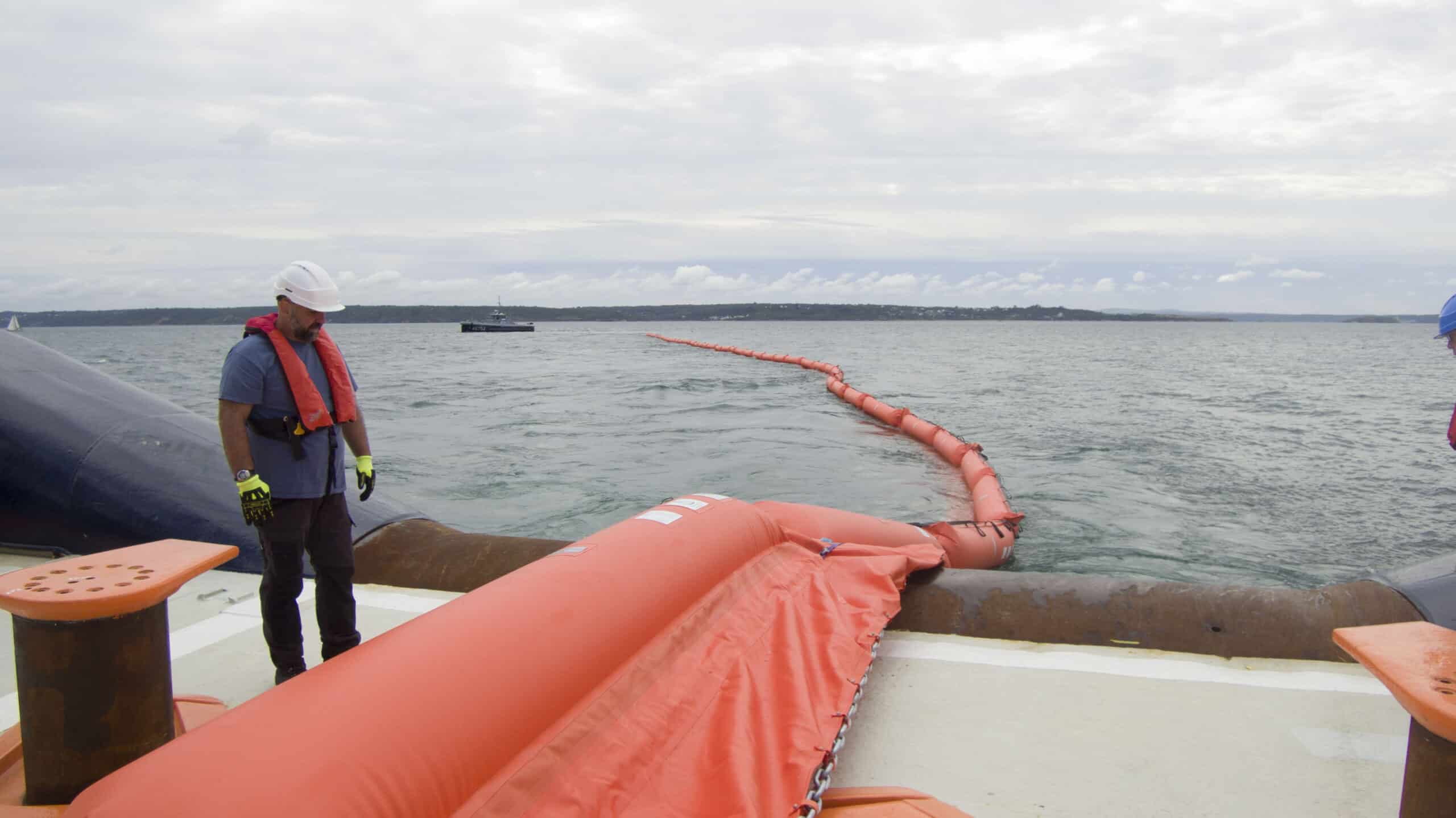 Test en mer barrage antipollution